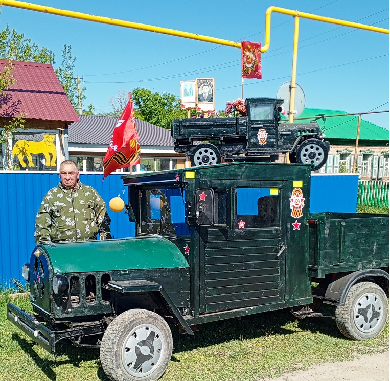 «Своими руками». Конкурс к юбилею губернии и области